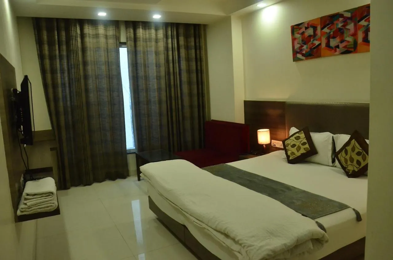 Hotel Sopan Heights Delhi