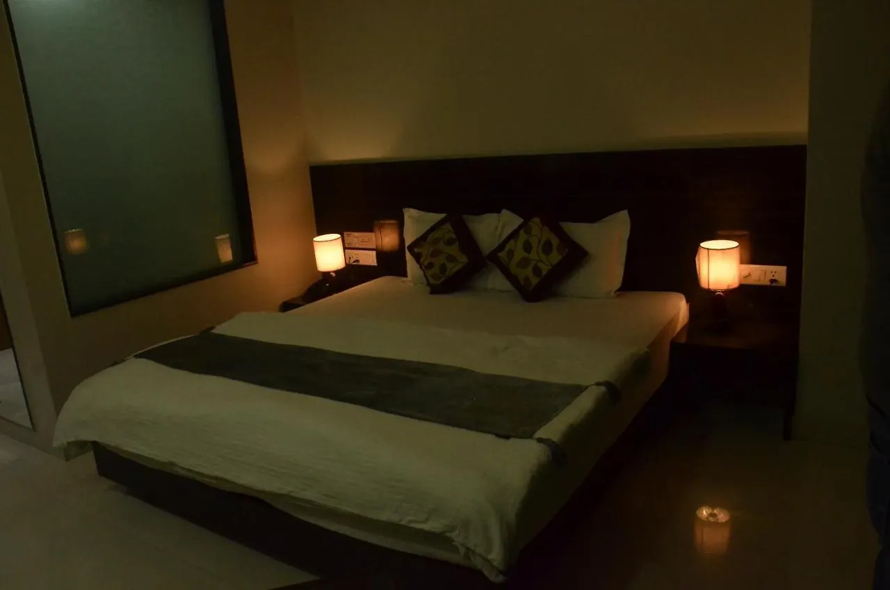 Hotel Sopan Heights Delhi