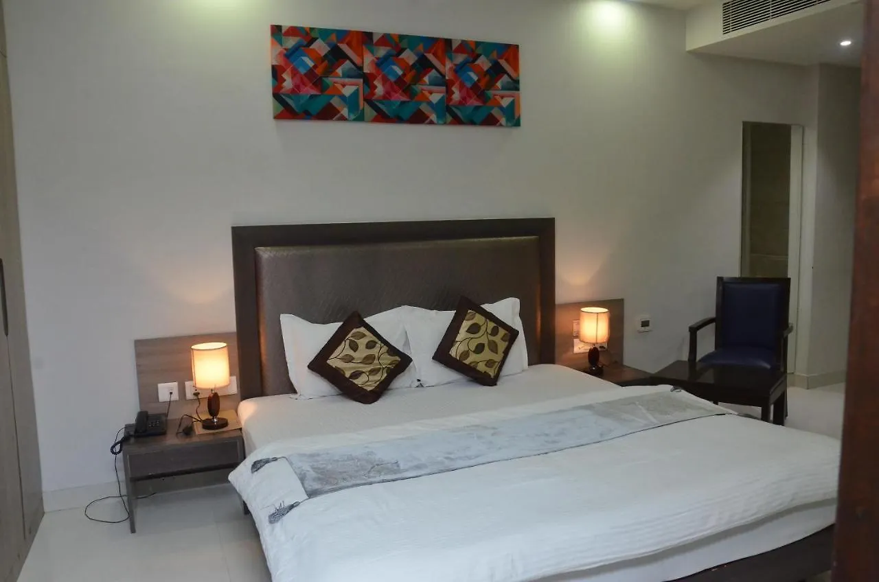 Hotel Sopan Heights Delhi  3*, Delhi (National Capital Territory of India)