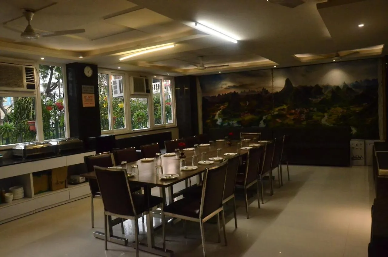 Hotel Sopan Heights Delhi
