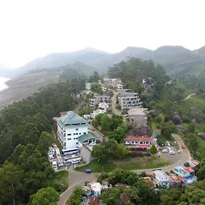 Resort Ayur County ***