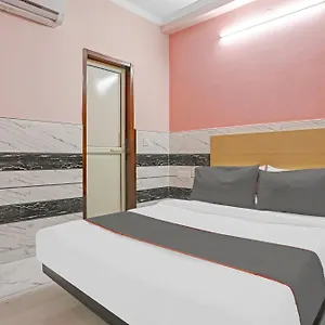 O Sunrise Hotel